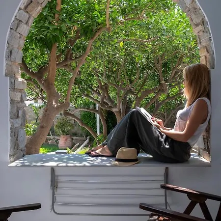 Galinos For Adults Only Páros